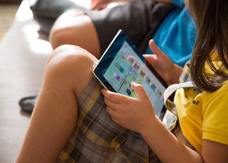 UK schools urged to include gambling 